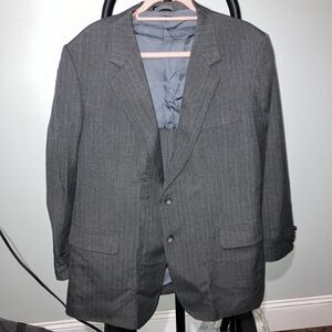Woodmere‎ Suit Jacket Men's 44R, Charcoal Gray Wool Blazer, Striped Sports Coat